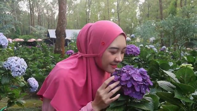 Daffi Hijab Jilbab Khimar Tali Non Pet Cantik Adem Kejora Murah Bahan Jersey High Twist Premium смотреть онлайн
