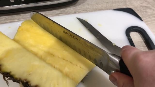 Как легко очистить ананас смотреть онлайн