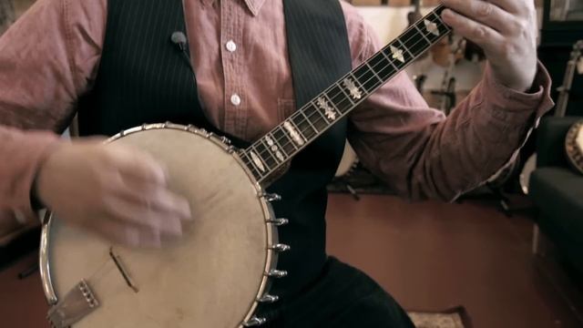 What Are the Different Types of 4-String Banjos? : Banjo Basics смотреть онлайн