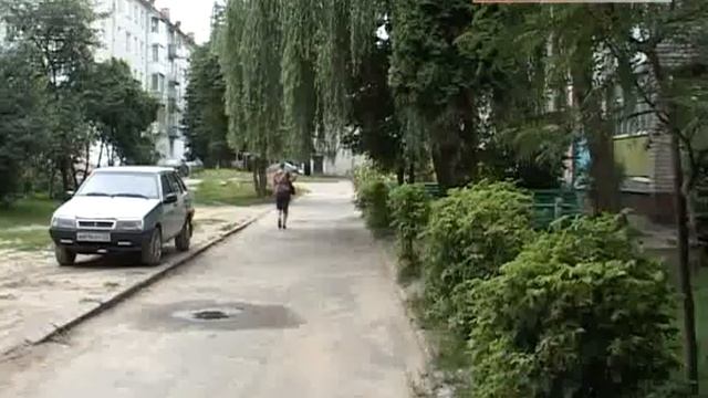 В Новозыбкове идет ремонт дворовых территорий смотреть онлайн