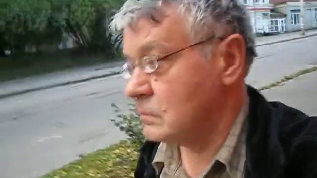 Иду по улице Киевской, Калининград смотреть онлайн