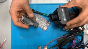 Mercedes W221 не определяет ключ ремонт Ключа