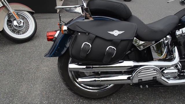 2013 Harley-Davidson FLSTF Softail Fat Boy in Big Blue Pearl w/Pinstripe смотреть онлайн