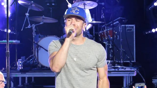 Sam Hunt "Take Your Time" Live from PNC Bank Center смотреть онлайн