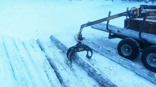 FARMA T6. Погрузка бревен 4 метра смотреть онлайн