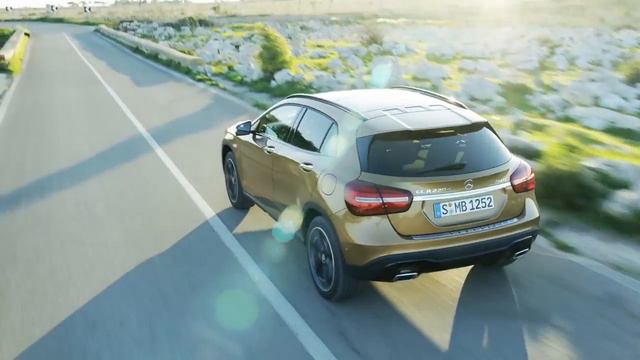 «Мерседес-Бенц» GLA - мощь – для тех, кто любит скорость смотреть онлайн