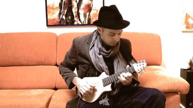 Trilly - Travel Guitar Handcrafted By Luthier Giuseppe Riccobono