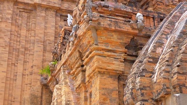 Нячанг. Чамские башни По Нагар. 4 апреля 2015 года. смотреть онлайн