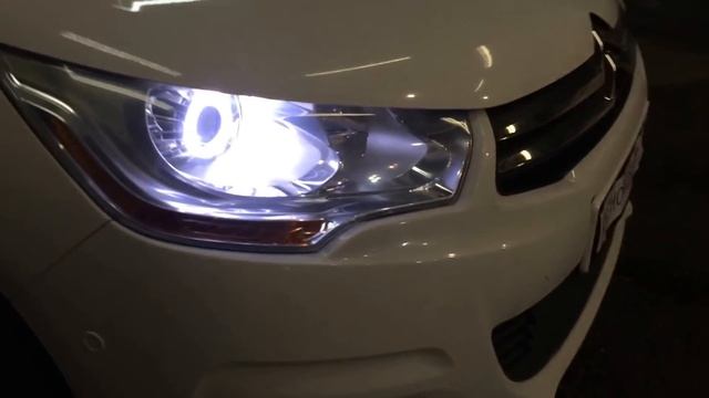 Citroen C4. Биксенон ситроен.