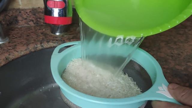 МУЖ ТУРОК ГОТОВИТ ПЛОВ в кастрюле: рассыпчатый рис и нежное мясо \ ВКУСНЫЙ УЖИН рецепт #плов смотреть онлайн