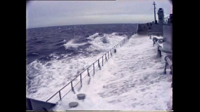 Ship rolling in the Indian Ocean, life at sea, part 1 смотреть онлайн