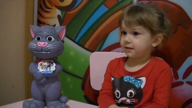 Смешной Говорящий Кот Том - интерактивная игрушка Talking Tom Cat смотреть онлайн