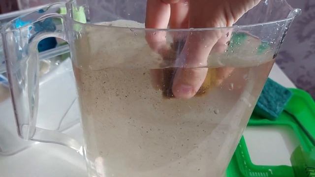 Кристальная вода в аквариуме. Как чистить аквариум. ТЦ Мега. смотреть онлайн