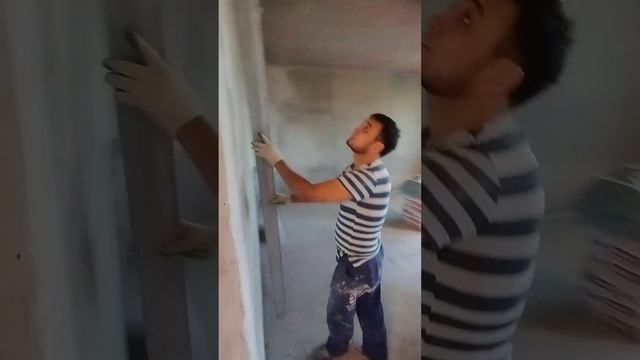 Ровные стены. Штукатурка по растворным маякам. смотреть онлайн