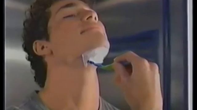 Comerciales mexicanos: Gillette Prestobarba Excel Sport 2007 смотреть онлайн
