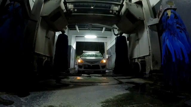 Mazda 5 Premacy Drive-in Carwash, Guam смотреть онлайн