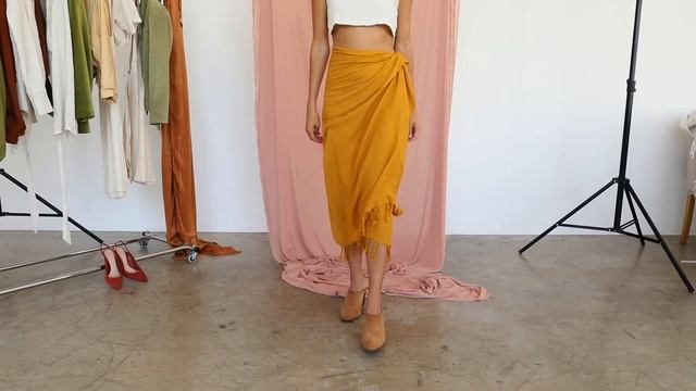 Sarong Skirt Styling смотреть онлайн