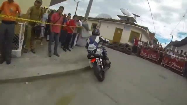 Andrea Andreani / Yamaha DT / Valle del Cauca смотреть онлайн