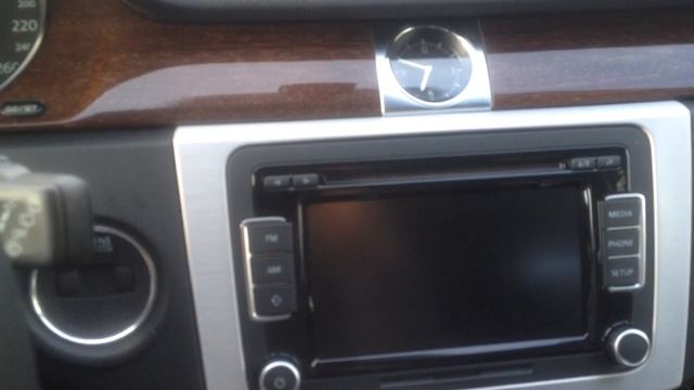 Непонятные звуки от ГУ, Passat Altrack смотреть онлайн