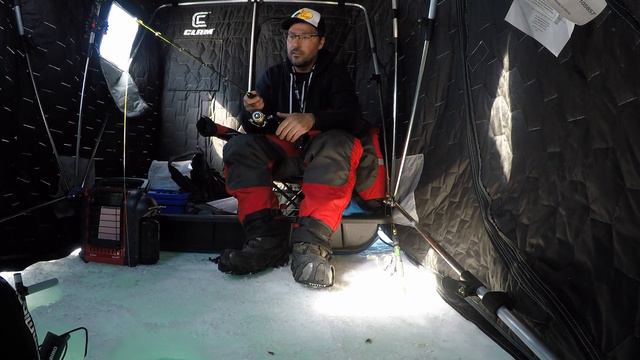 ice fishing Lake Simcoe...WHITEFISH... mar 7 2021 смотреть онлайн