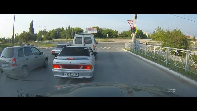 Утро в Каменске смотреть онлайн