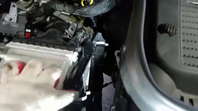 2018 MERSEDES GLC 300 OUT BACK TANK LINE REPLACE смотреть онлайн