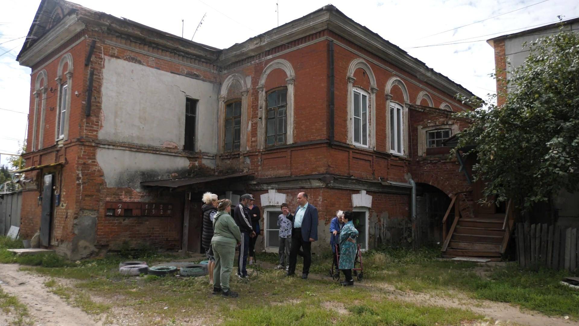 Советская, 77. Исторический дом, требующий капремонта, отрезали от отопления смотреть онлайн