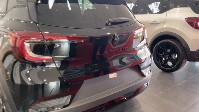 Renault Captur RIVE GAUCHE смотреть онлайн