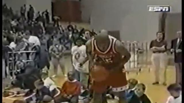 Vince Carter - 1995 McDonalds All American Slam Dunk Contest смотреть онлайн