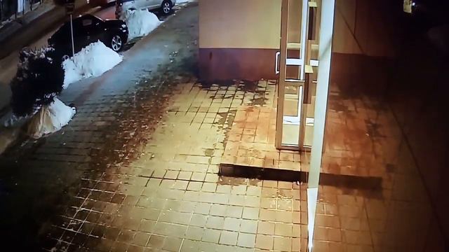 Интересно зачем и под чем он смотреть онлайн
