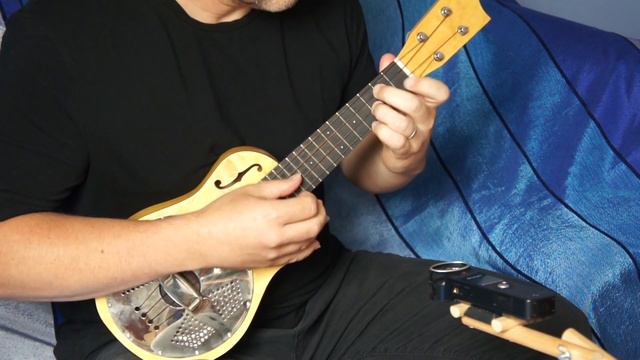 Misirlou (solo ukulele, slow version) смотреть онлайн