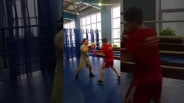Тренировка в ДЮСШ г.Аксай. Тренер Иванов Анатолий.