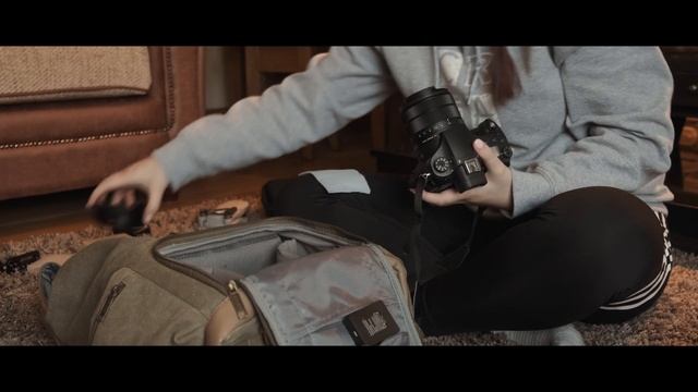 Fujifilm XT30 Cinematic B-Roll Video - Relaxing Camera Bag Packing смотреть онлайн