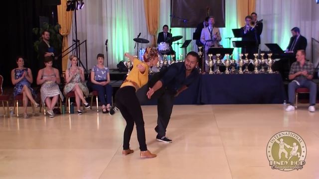 ILHC 2015 - Invitational Lindy JnJ - Mikey Pedroza (US) & Mikaela Hellsten (Sweden) смотреть онлайн