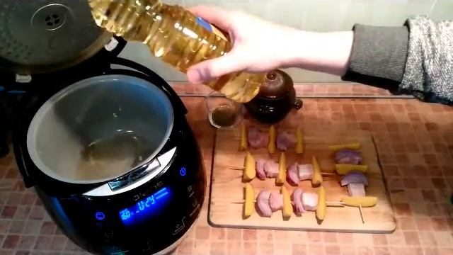 Домашние видео рецепты - шашлык из картофеля в мультиварке смотреть онлайн