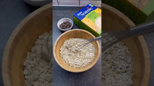 ОВСЯНОЕ ПЕЧЕНЬЕ смотреть онлайн