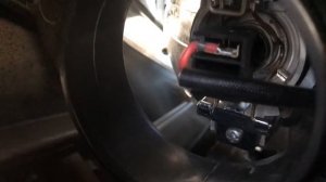 CHERY M11, замена ламп ближнего света.