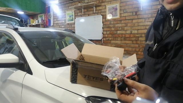 Распаковка Teyes CC3 для XRAY смотреть онлайн