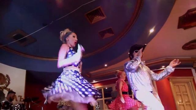 Твист. Империал Холл смотреть онлайн