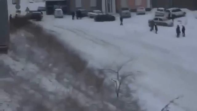 Машины против снега. Подборка смотреть онлайн