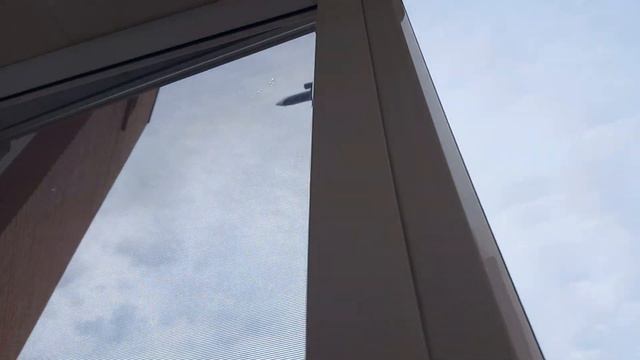 Boeing 737-86N Nordstar Челябинск-Омск садится днём над центром города Омска. смотреть онлайн