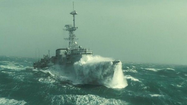 Эпическое зрелище - шторм в океане