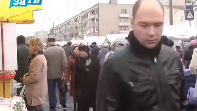 В Заречном торговые ряды ярмарки переместились на улицу Строителей смотреть онлайн