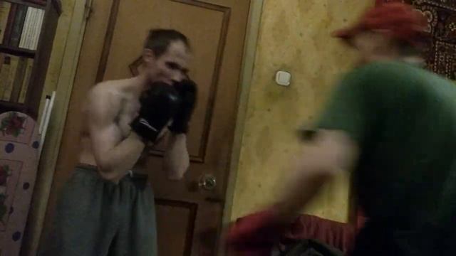 Серж Лягушка и Виталик забивают Андрюху смотреть онлайн