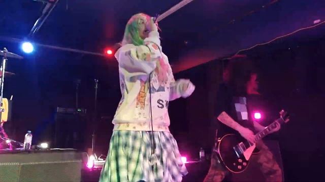 18.12.21. Блондинка КсЮ - Самые Лучшие. Екатеринбург. 7/44 смотреть онлайн