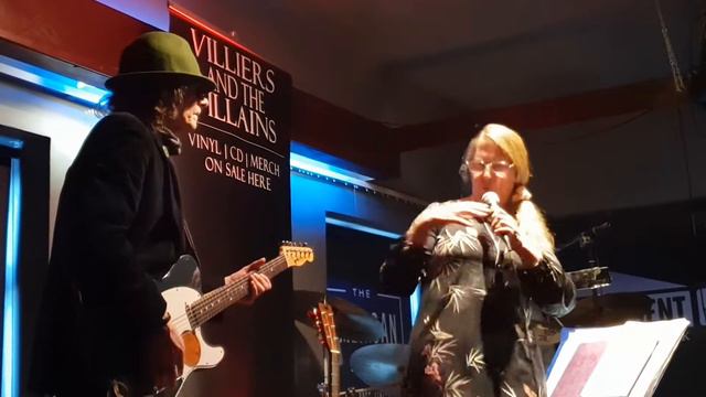 Rhiannah Warm Unchain My Heart смотреть онлайн