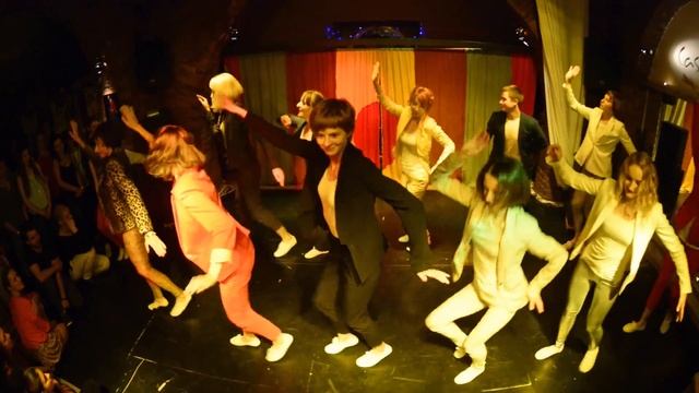 Кабаре Mojo Jump смотреть онлайн