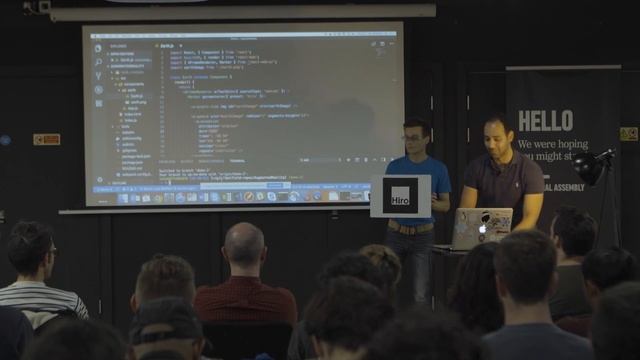 Augmented Reality using AR.js and React-Web-AR, Luke Belfield - React London November 2018 смотреть онлайн