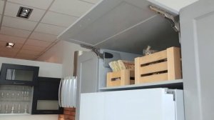 Шкаф над холодильником