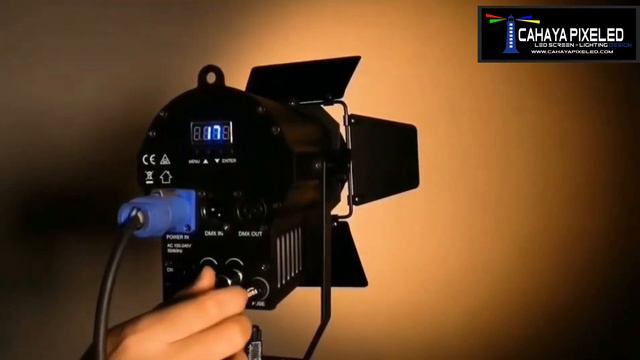 Fresnel Mini 100w 2700 - 6500k adjustable смотреть онлайн